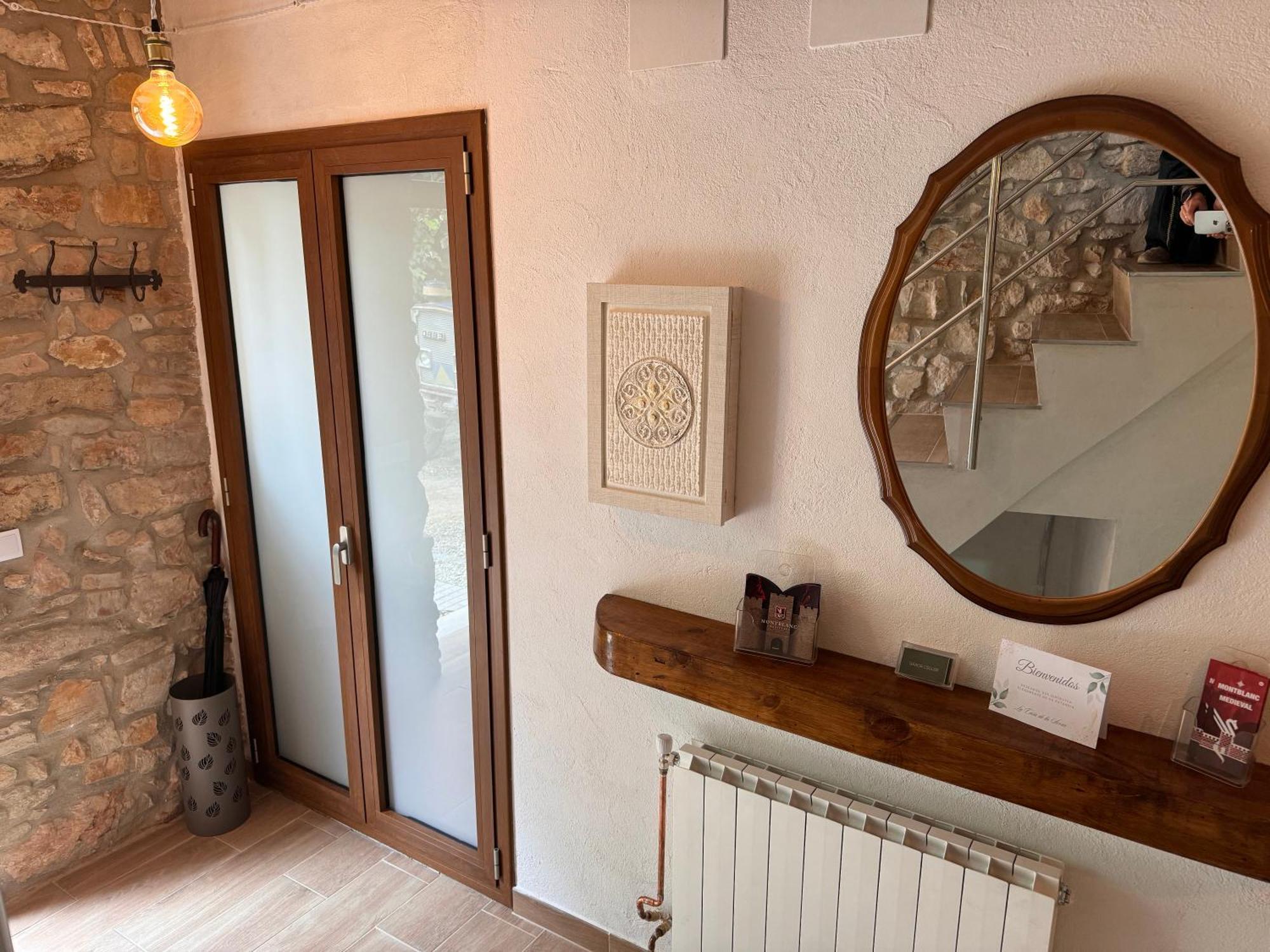 Casa De La Serra Montblanc Eksteriør billede